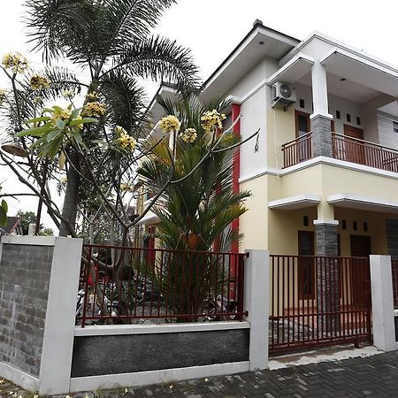 Reddoorz @ Jalan Damai Hotell Ngaglik Eksteriør bilde