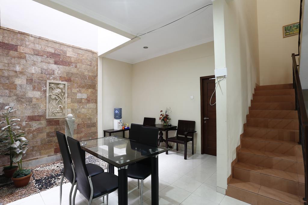 Reddoorz @ Jalan Damai Hotell Ngaglik Eksteriør bilde